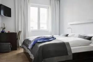 Wedina Budget, Hamburg