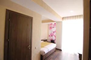 Hotel U Rybaka, Basteri