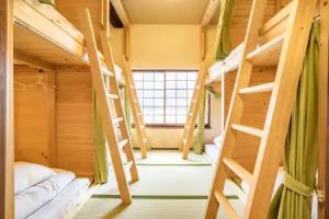 Osaka Guesthouse Midoriya - Hostel, Osaka