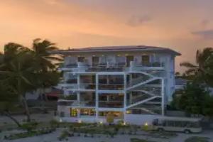 Reef Edge, Maldives Hotel, Thulusdhoo
