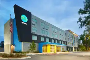 Tru by Hilton Charleston Airport, Charleston