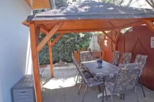 Brigitte Guesthouse And Apartement, Buk