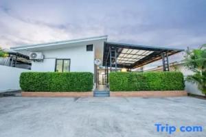 Sunshine Life Pattaya Poolvilla, Ban Pong