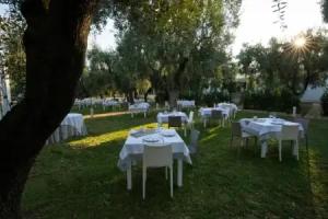 "melograno" Holiday Home With Swimming Pool and Private Beach, Mattinata