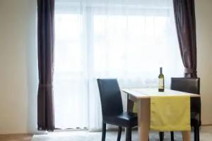 Villa Nicopole - art & wine, Brasov