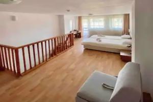 1 Bed Homey Two Floor Apartment - 200mbps Wi-fi!, Bansko
