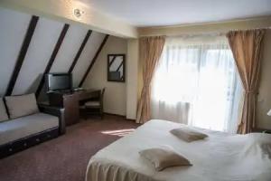 Vila Trapez, Brasov