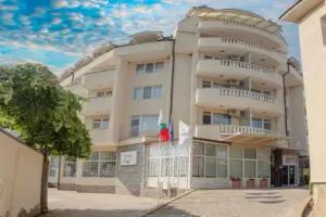 Hotel Aurora, Saints Constantine and Helena