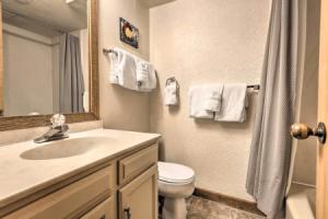 Mtn Views & Hot Tub Access: Lake Retreat Apartments, Dillon
