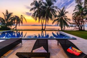 On The Beach Villa by Lofty, Panwa