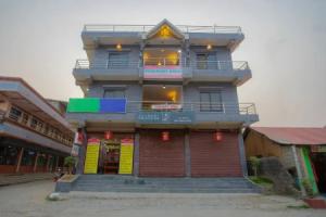 OYO 337 Hotel View Point, Sauraha