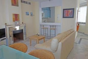 Marbella House Penthouse 77, Marbella