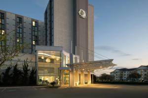 DoubleTree by Hilton Virginia Beach, Virginia Beach
