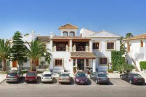 Infiniti Beach Resort, Vera