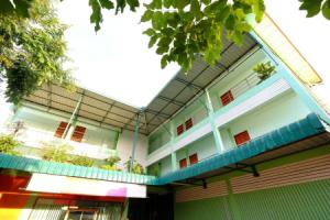 Baansetthanan Apartment, Sakon Nakhon
