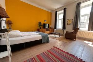 Yellow Palm Apartments, Vienna