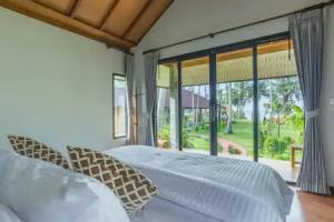 Medee Resort, Kood