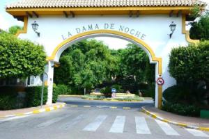 Puerto Banus La Dama De Noche Hotel, Marbella