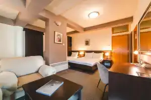 Keto Hotel, Podgorica
