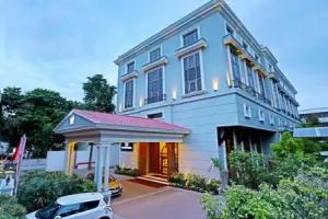 The Rialto Hotel, Bengaluru