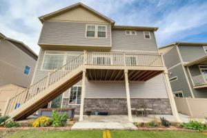 4 Mi to Gaylord Rockies: Modern Apartment, Aurora