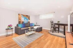 1BR Apartment w King Bed Near Downtown, Ottawa