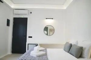 King's Suites, Kamari