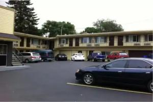 Economy INN, Portland