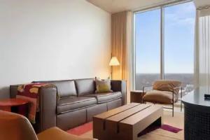 New High Rise Near DT Luxe Amenities, Rooftop Pool, Gym+yoga Studio, Austin