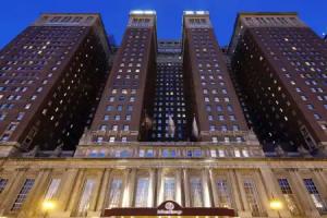 Hilton Chicago, Chicago