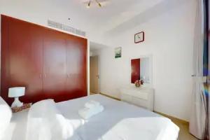 bnbme - DEC Tower 1 - 2 BDR Apartments, Dubai