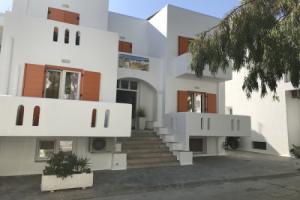Vassiliki Rooms, Parikia