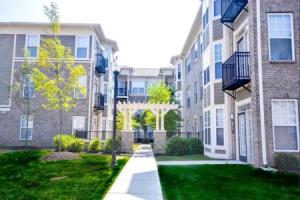 Mid-Century Modern 2BR Apt with VIews Apartments, Indianapolis