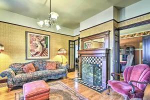 Historical Home < 2 Mi to Downtown! Tourist base, Portland