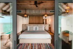 Finolhu, A Seaside Collection Resort, a Member of Design Hotels, Baa Atoll