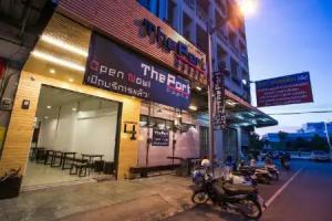 The Port Hostel, Surat Thani City