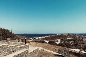 Family House for 3 by Tinosstay, Ayios Sostis