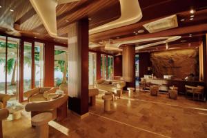 Stone Hotel, Thulusdhoo