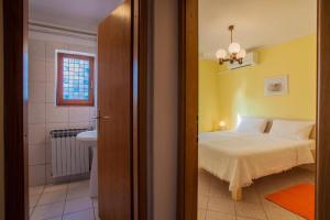 Rooms Ester, Cerzo