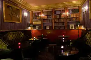 L'Hotel, Paris