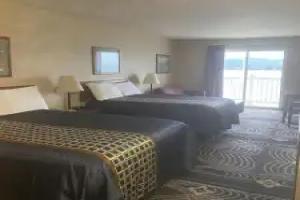 Siletz Bay Beachfront Hotel by OYO Lincoln City, Lincoln City