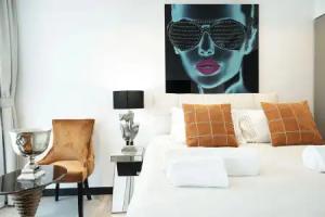 Waves - The Suite Luxury Studio Waterfront Living, Dubai