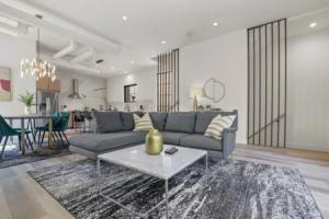 Stylish Getaway -columbus-3 Bedroom Masterpiece, Columbus