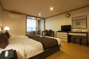 Paradise Bound Hotel & Resort, Primorsko