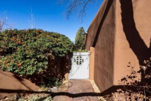 Puertas de Canyon Road by Kokopelli Property Management Hotel, Santa Fe