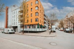 City's Best View, Spacious 2BR Apartment W Balcony, Luxembourg