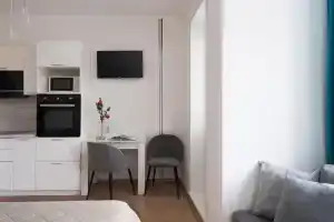 Apartments on Molodezhny Boulevard 10, Misailova