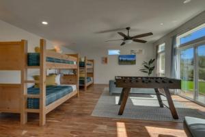 @ Marbella Lane - Eccentric 4BR Modern Ranch Home Tourist base, Reno