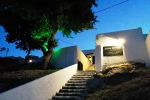 Little Hotel, Lindos