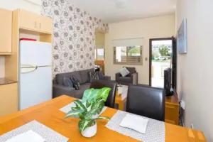 Bowker Apartment, Protaras